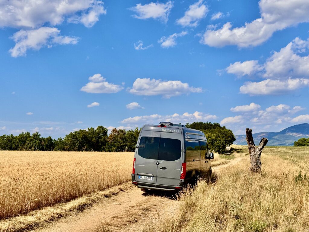 Rocksalt sprinter 4X4 chemin en provence